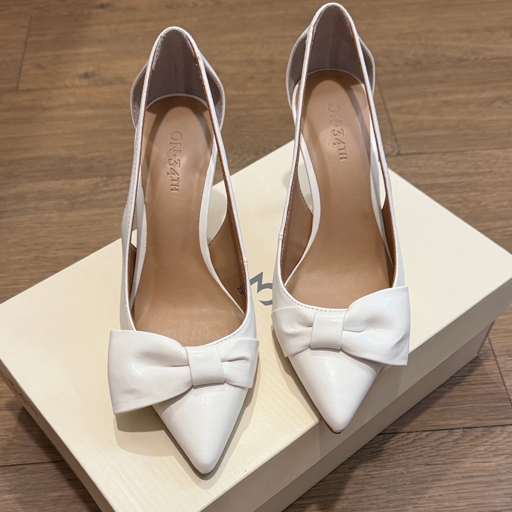 White Bow Pointed Slingback Heels by ONE|5ZH